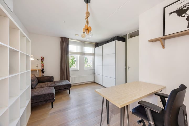 Photo 33 of Haagbeukstraat 5