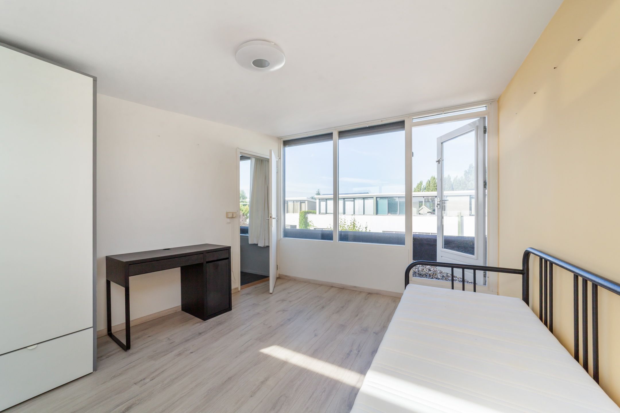 Photo 36 of Willem Hioolenstraat 41