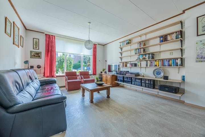 Photo 7 of Irenestraat 17