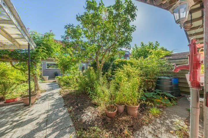 Photo 29 of Irenestraat 17