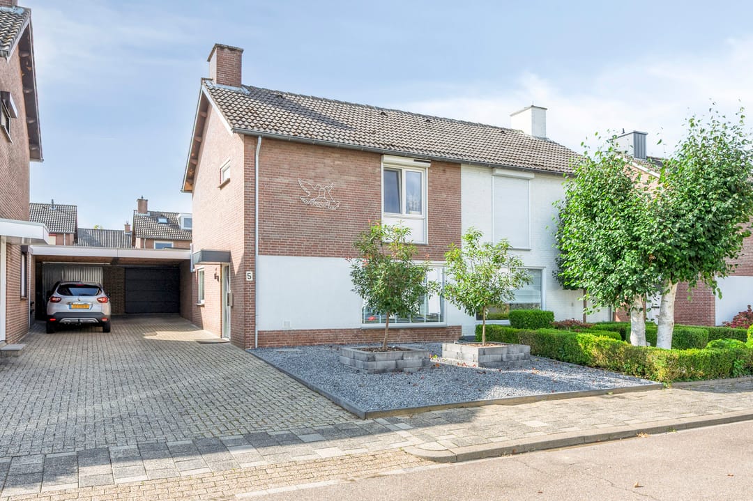 Foto 1 van Merelstraat 5