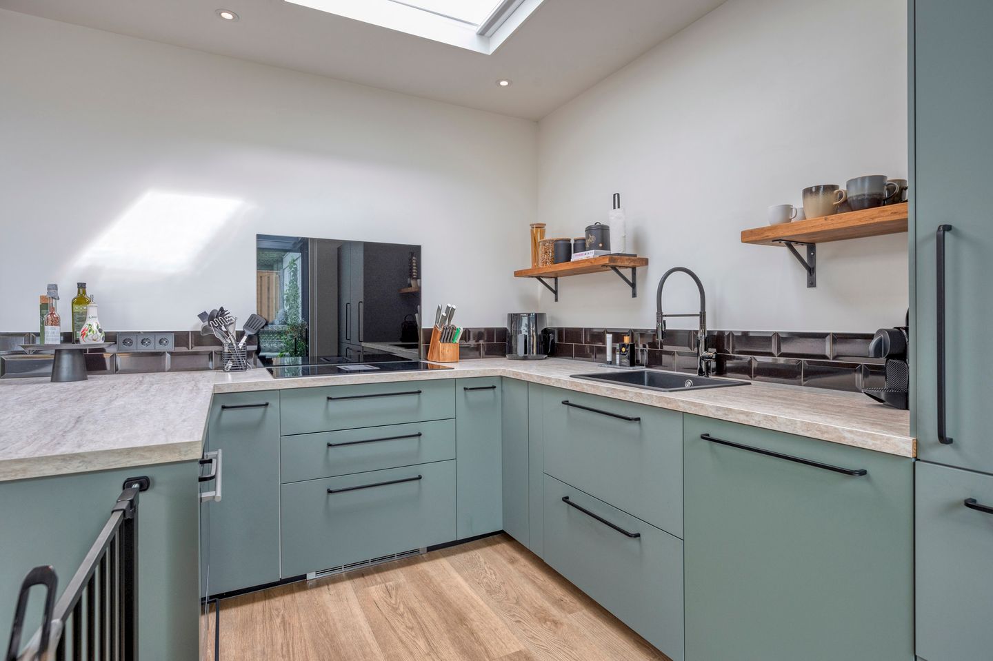 Foto 14 van Merelstraat 5