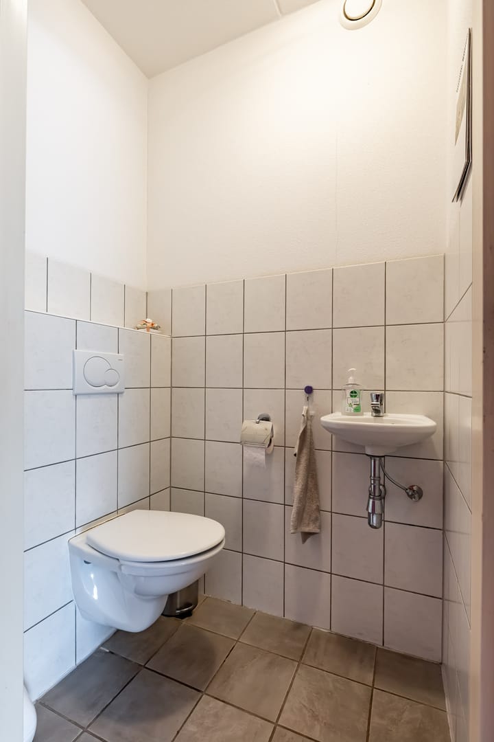 Photo 17 of M.H. Trompstraat 19