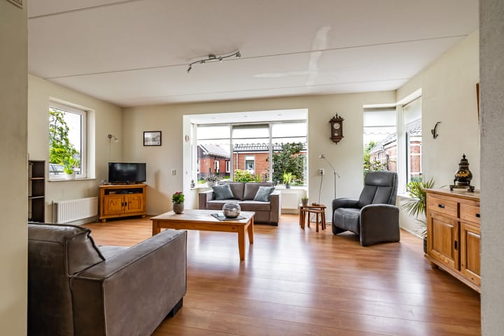 Photo 7 of M.H. Trompstraat 19