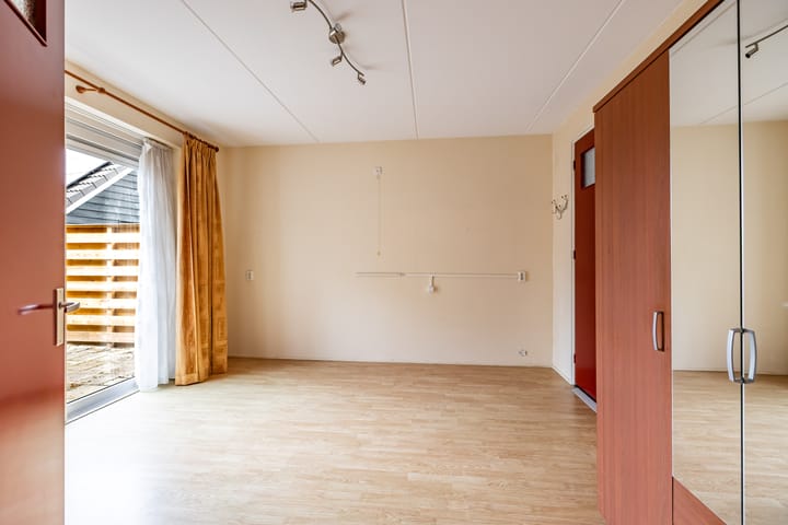 Photo 20 of M.H. Trompstraat 19