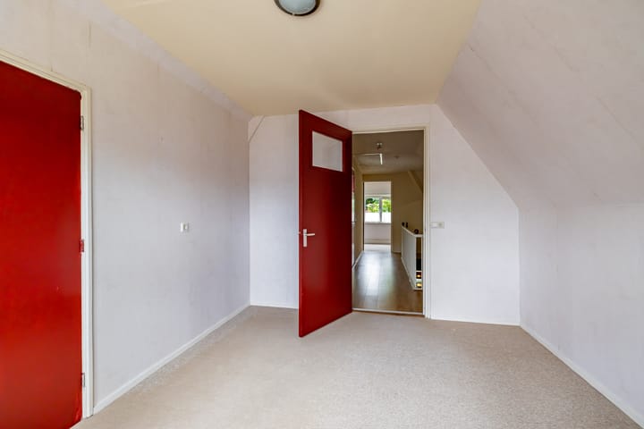 Photo 32 of M.H. Trompstraat 19