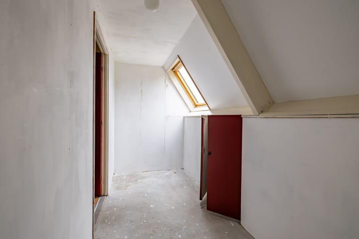 Photo 34 of M.H. Trompstraat 19