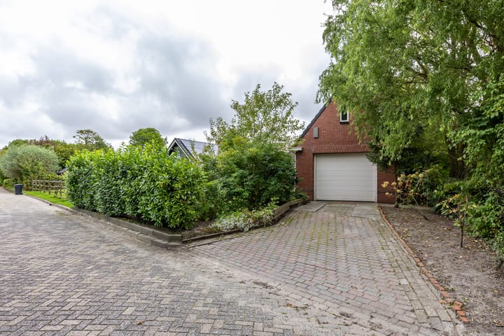 Photo 49 of M.H. Trompstraat 19