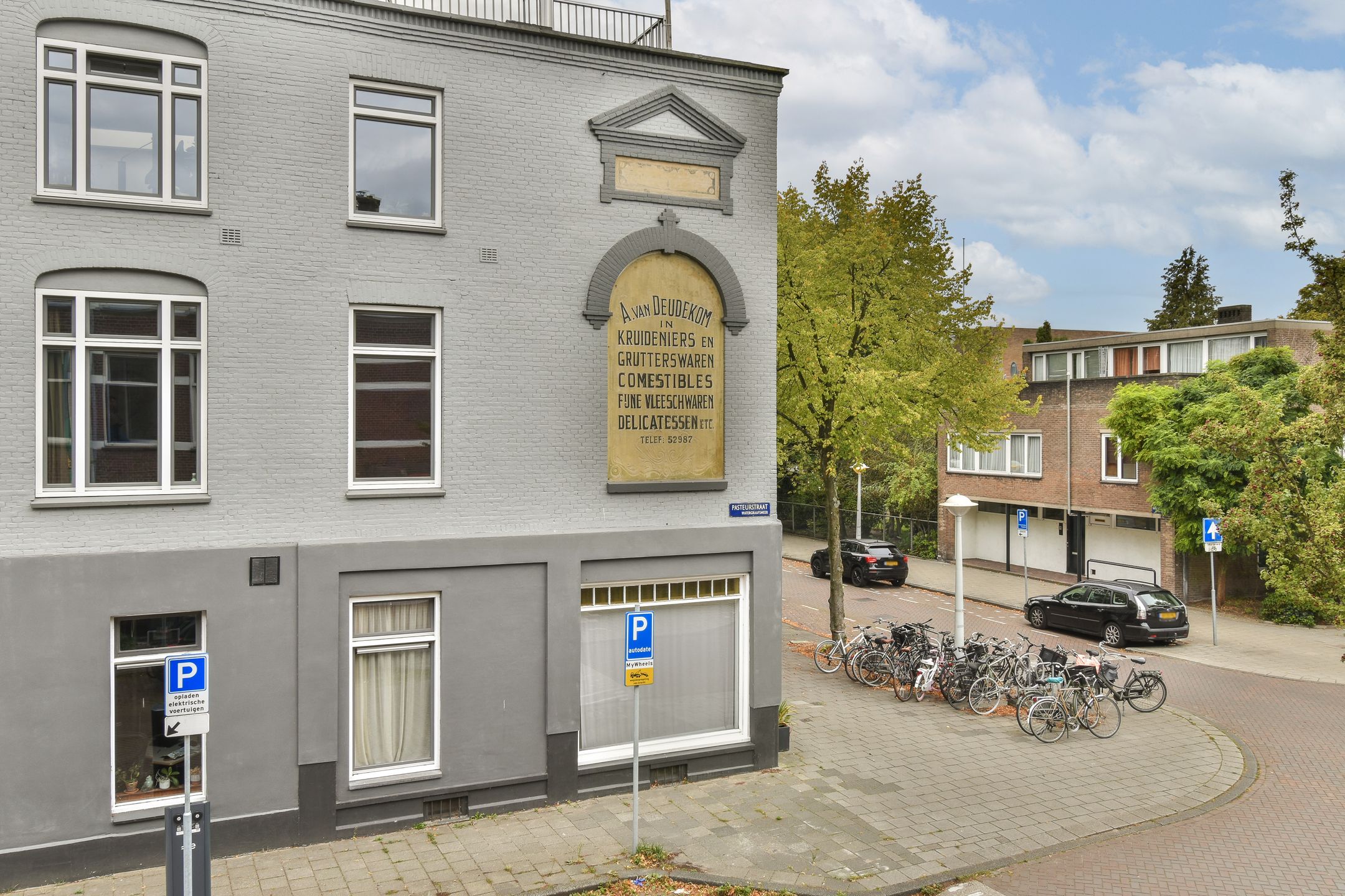 Foto 15 van Van 't Hofflaan 17-1