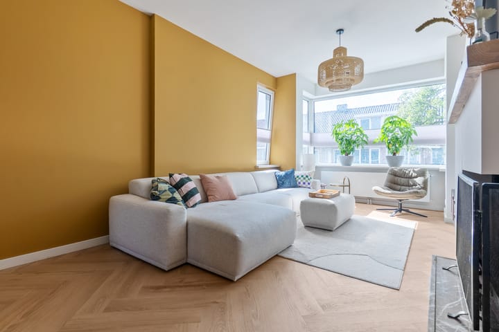 Photo 7 of van Barbansonstraat 48