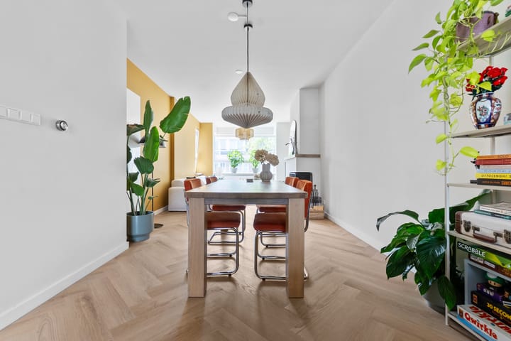 Photo 16 of van Barbansonstraat 48