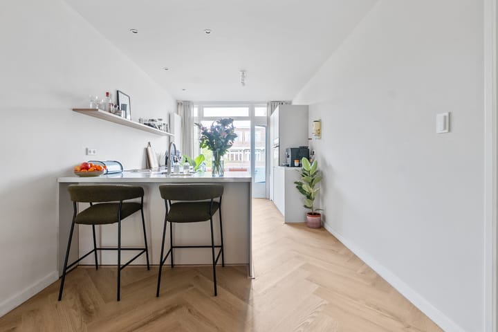 Photo 19 of van Barbansonstraat 48