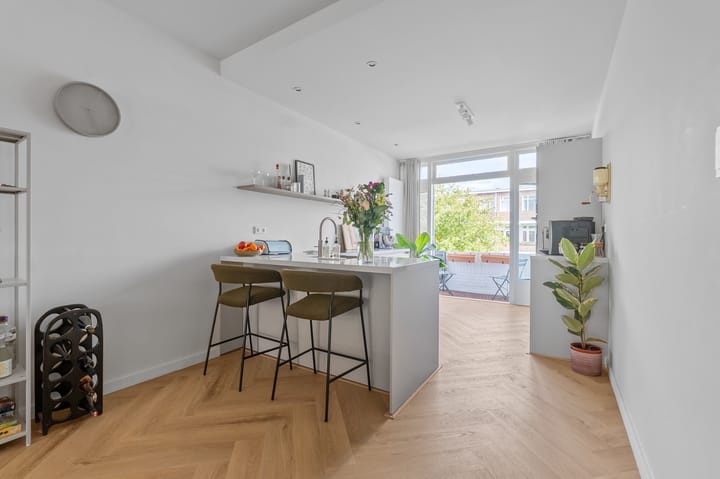 Photo 20 of van Barbansonstraat 48