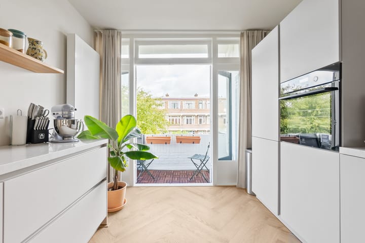 Photo 27 of van Barbansonstraat 48