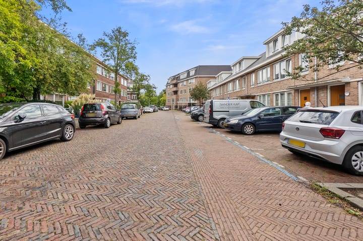 Photo 50 of van Barbansonstraat 48