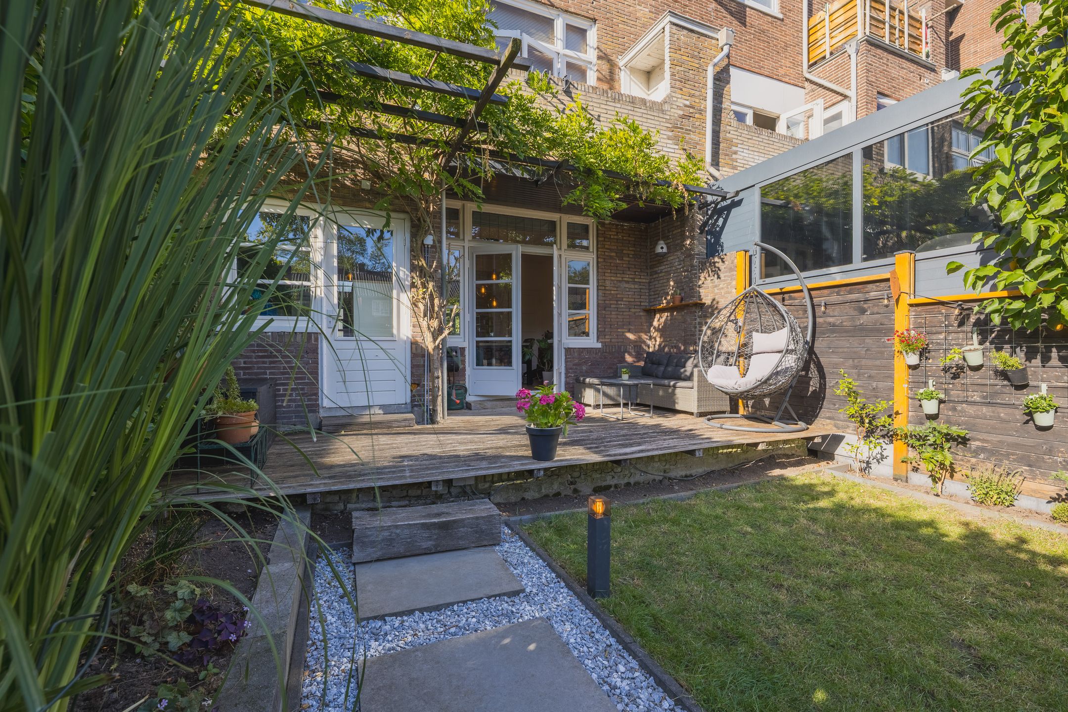 Foto 33 van Johan de Wittlaan 134