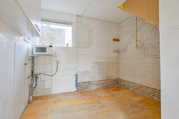 Photo 7 of Schinkelstraat 4