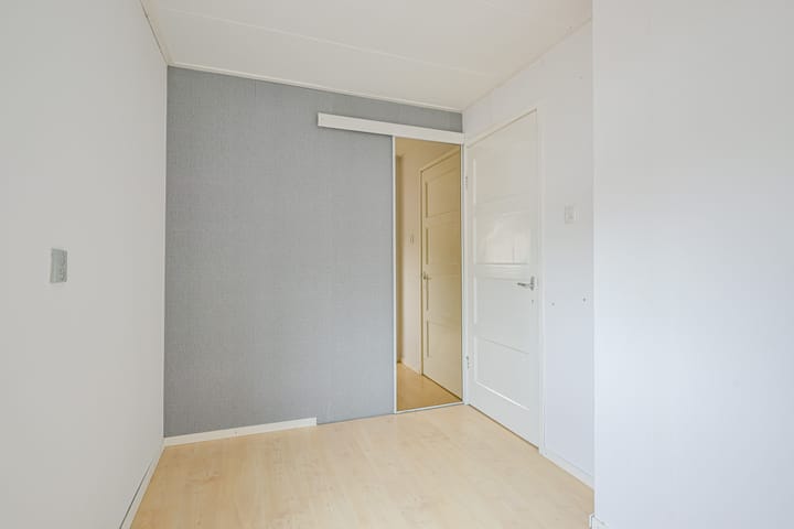 Photo 13 of Schinkelstraat 4