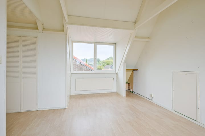 Photo 21 of Schinkelstraat 4