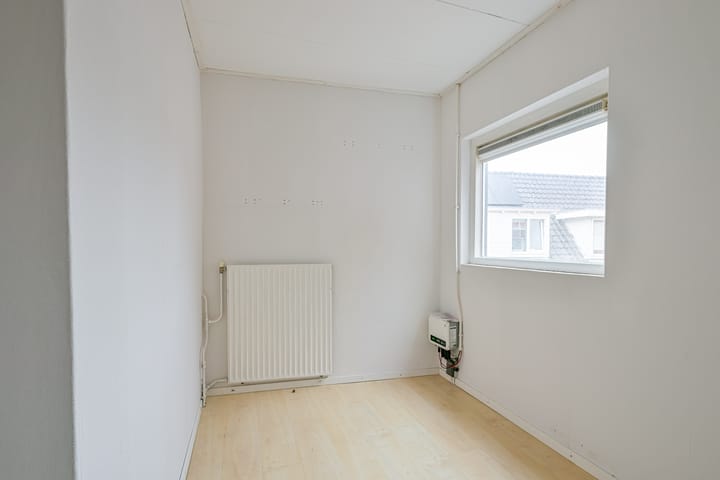 Photo 12 of Schinkelstraat 4