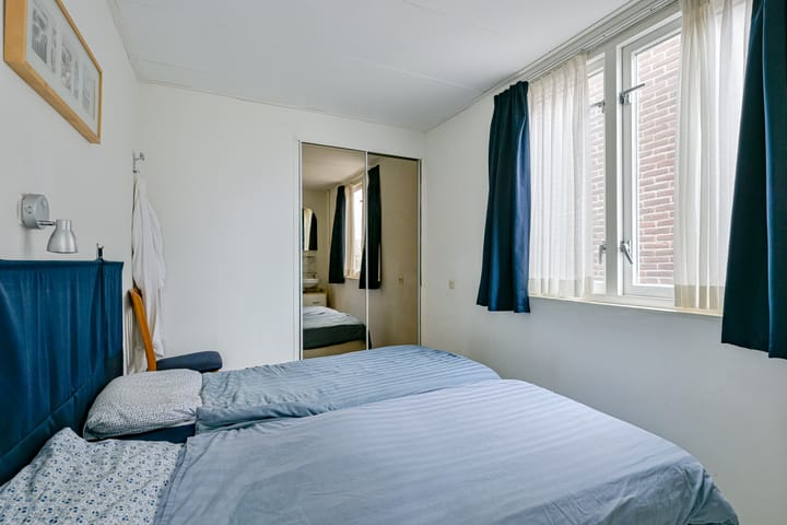 Photo 32 of Schinkelstraat 4