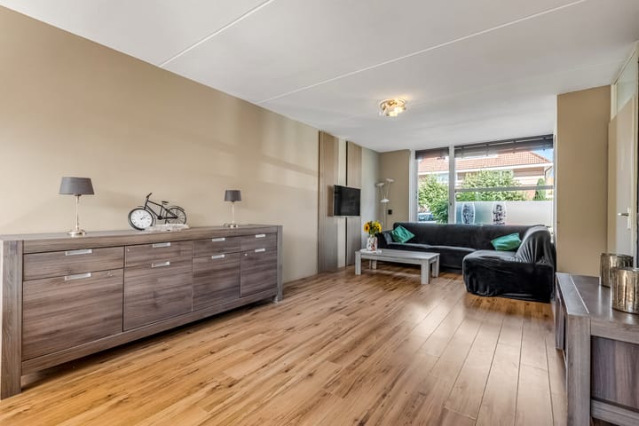 Photo 9 of Duifkruid 37