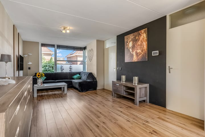 Photo 11 of Duifkruid 37