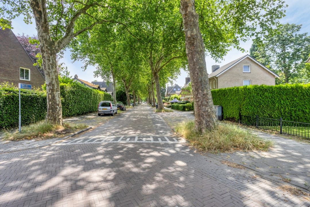 Foto 43 van Burgemeester van Dommelenlaan 15