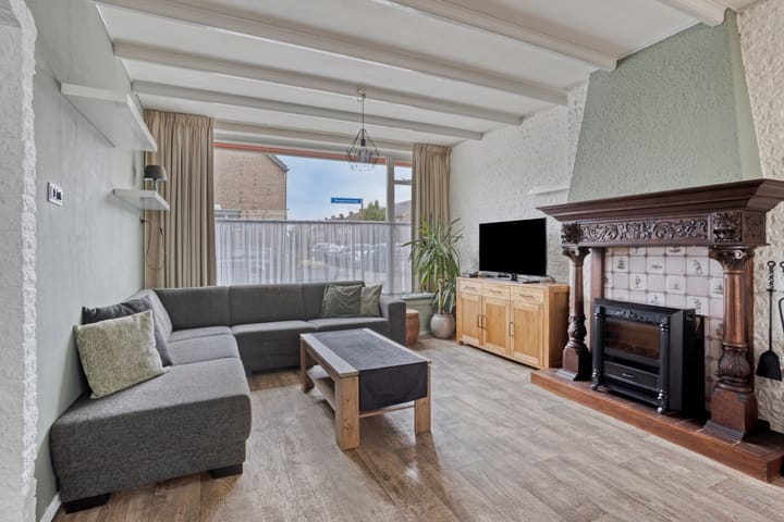 Foto 10 van Bouwensstraat 12