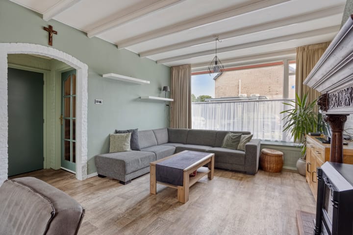 Foto 11 van Bouwensstraat 12