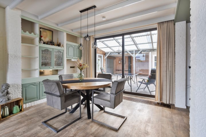 Foto 14 van Bouwensstraat 12