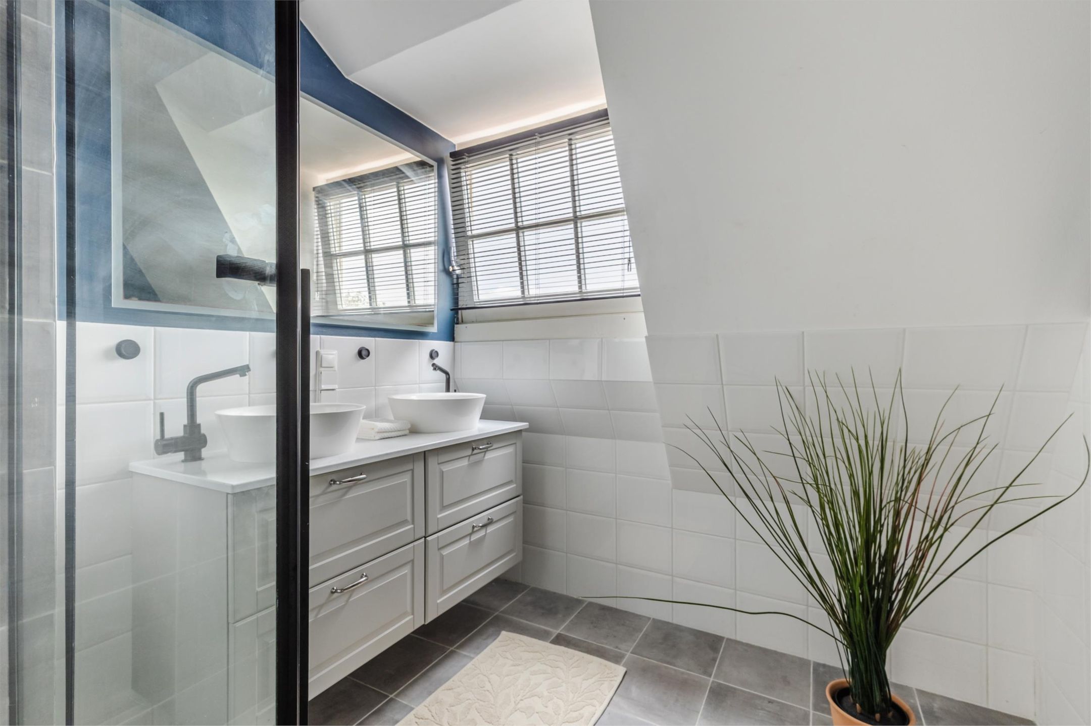 Foto 30 van Emmaplein 38-RD