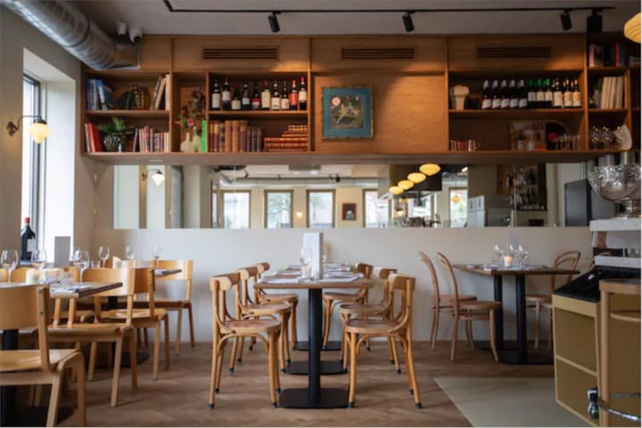 Foto 39 van Emmaplein 38-RD