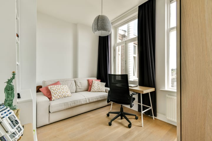 Foto 25 van Van Woustraat 143-3