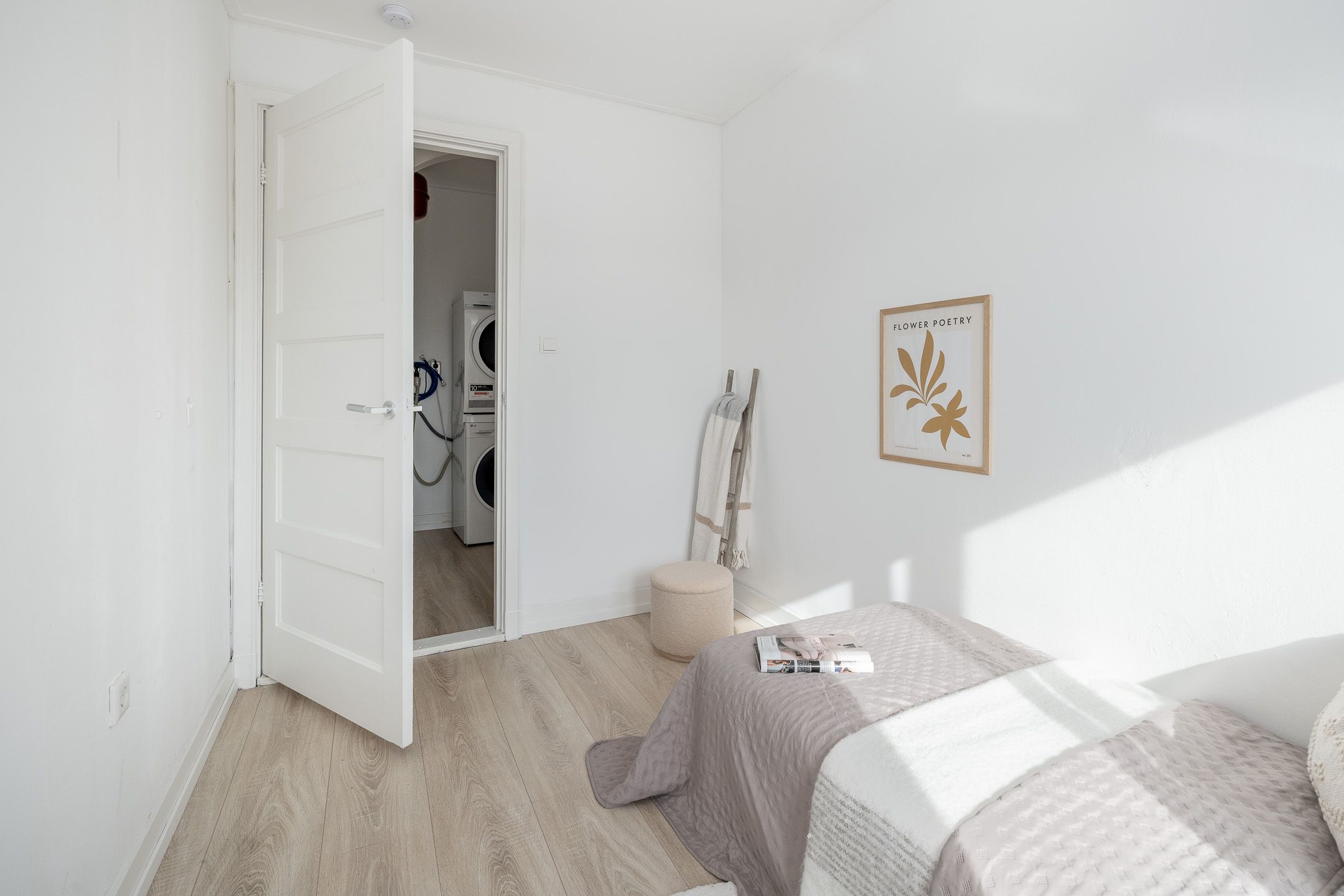 Photo 36 of 1e Oosterstraat 1-B