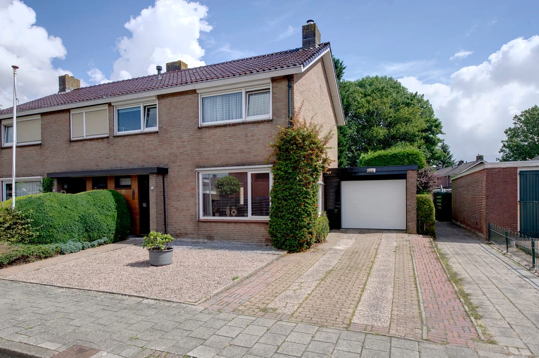 Photo 2 of Bilderdijkstraat 22