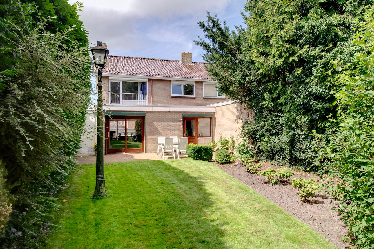 Photo 4 of Bilderdijkstraat 22