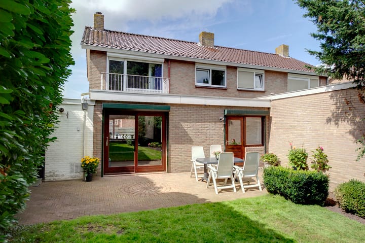 Photo 5 of Bilderdijkstraat 22