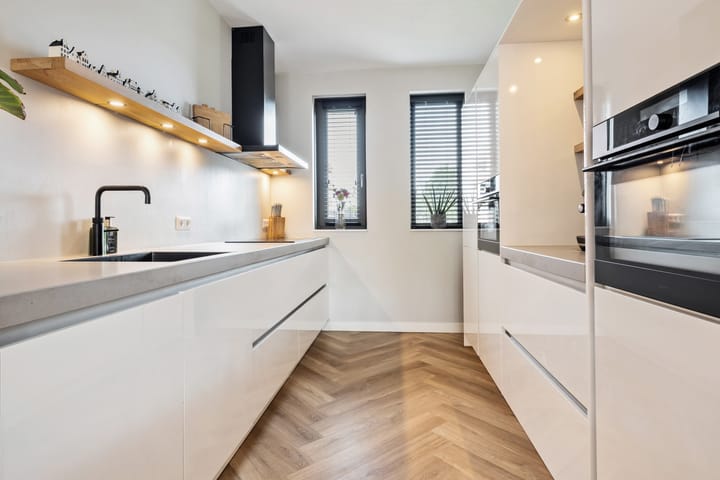 Photo 3 of Burgemeester Verdaasdonkstraat 39