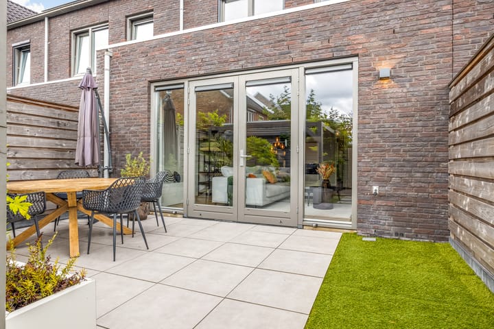 Photo 32 of Burgemeester Verdaasdonkstraat 39