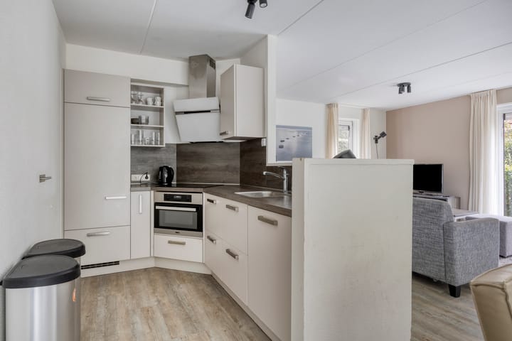 Vrijstaande woning te koop: Oosterscheldelaan 50, Kamperland