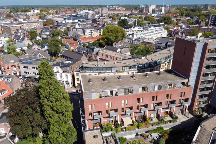 Foto 32 van Langestraat 63-P