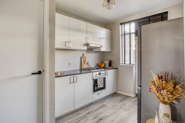 Foto 13 van Alb. Thijmstraat 10