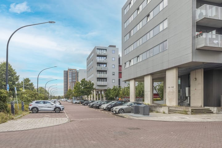 Foto 2 van Ladogameerhof 142