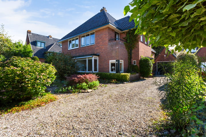 Photo 34 of Aagje Dekenlaan 12