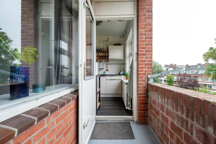 Foto 28 van Onderduikersstraat 64