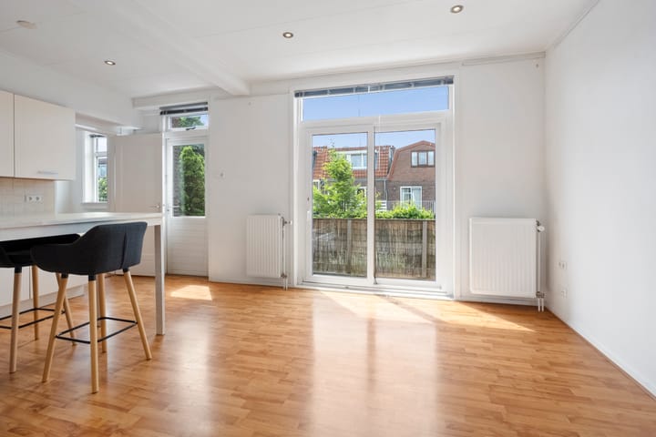 Photo 3 of Zaanenstraat 42-A