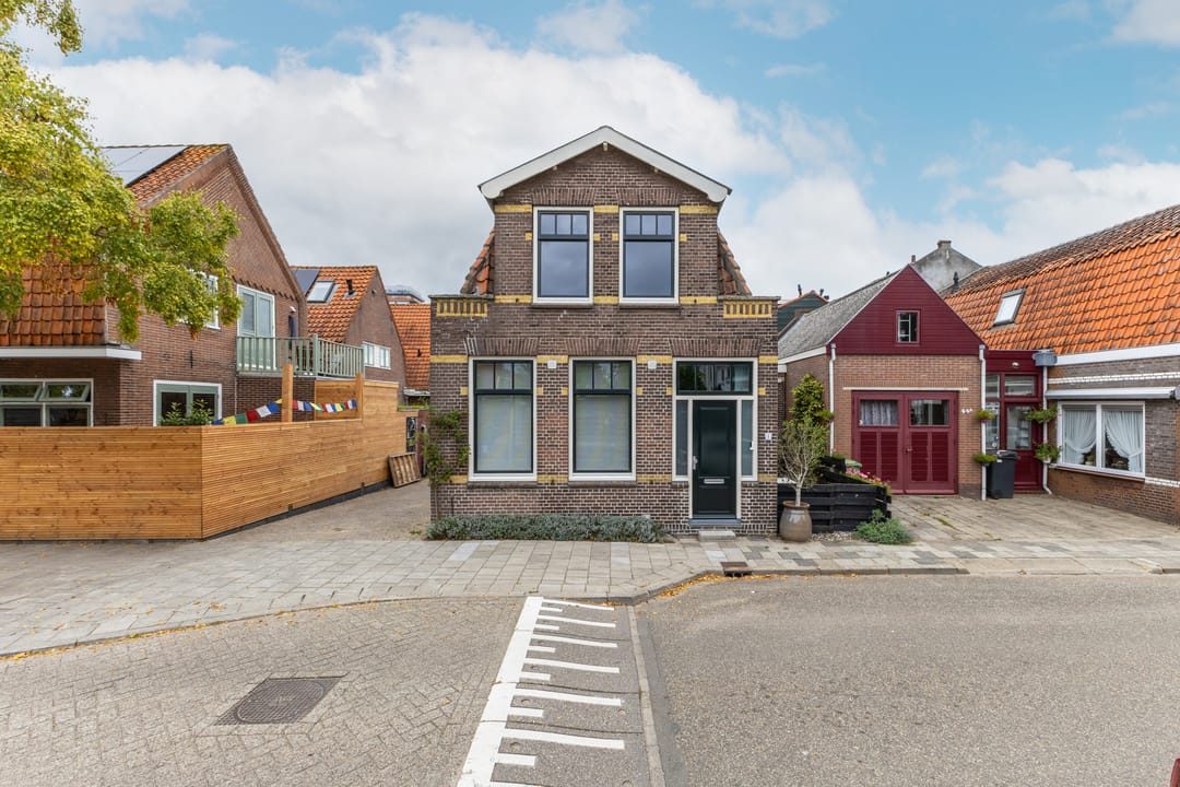 Photo 7 of Oranjestraat 1