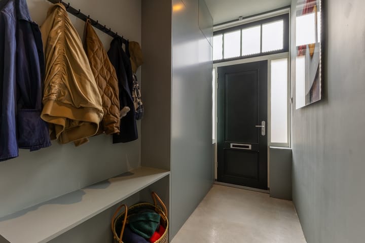 Photo 10 of Oranjestraat 1