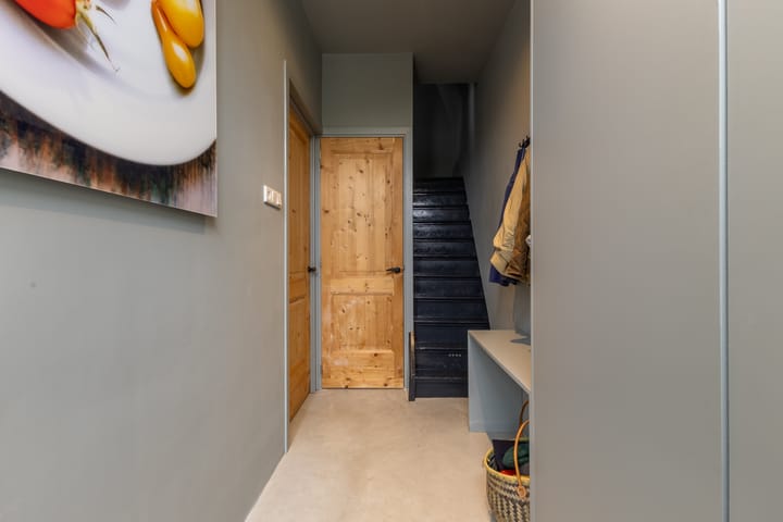 Photo 11 of Oranjestraat 1